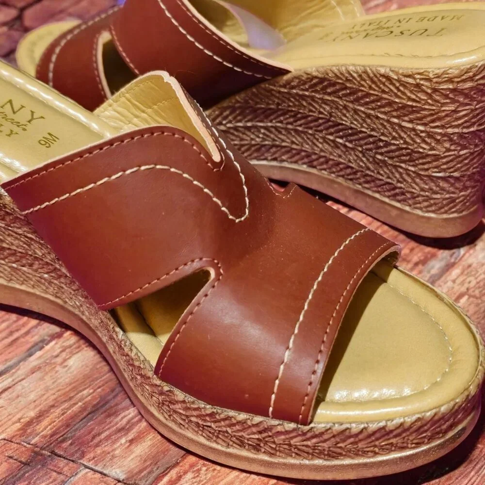 Tuscany by Easy Street ✦ Leather Wedge Slides ✦ Brown Open Toe Made in Italy 9 - Picture 6 of 12